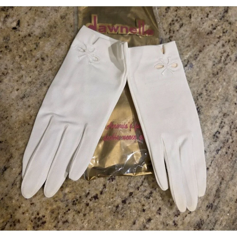 New! Vintage Women's Size S White Nylon Formal Short Gloves Bow Cutout